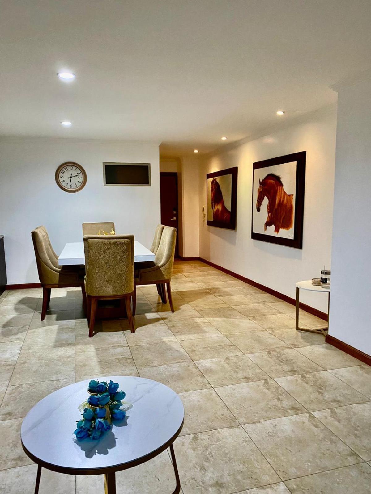 Departamento De Lujo, Cuenca, Adrianashome Exteriör bild